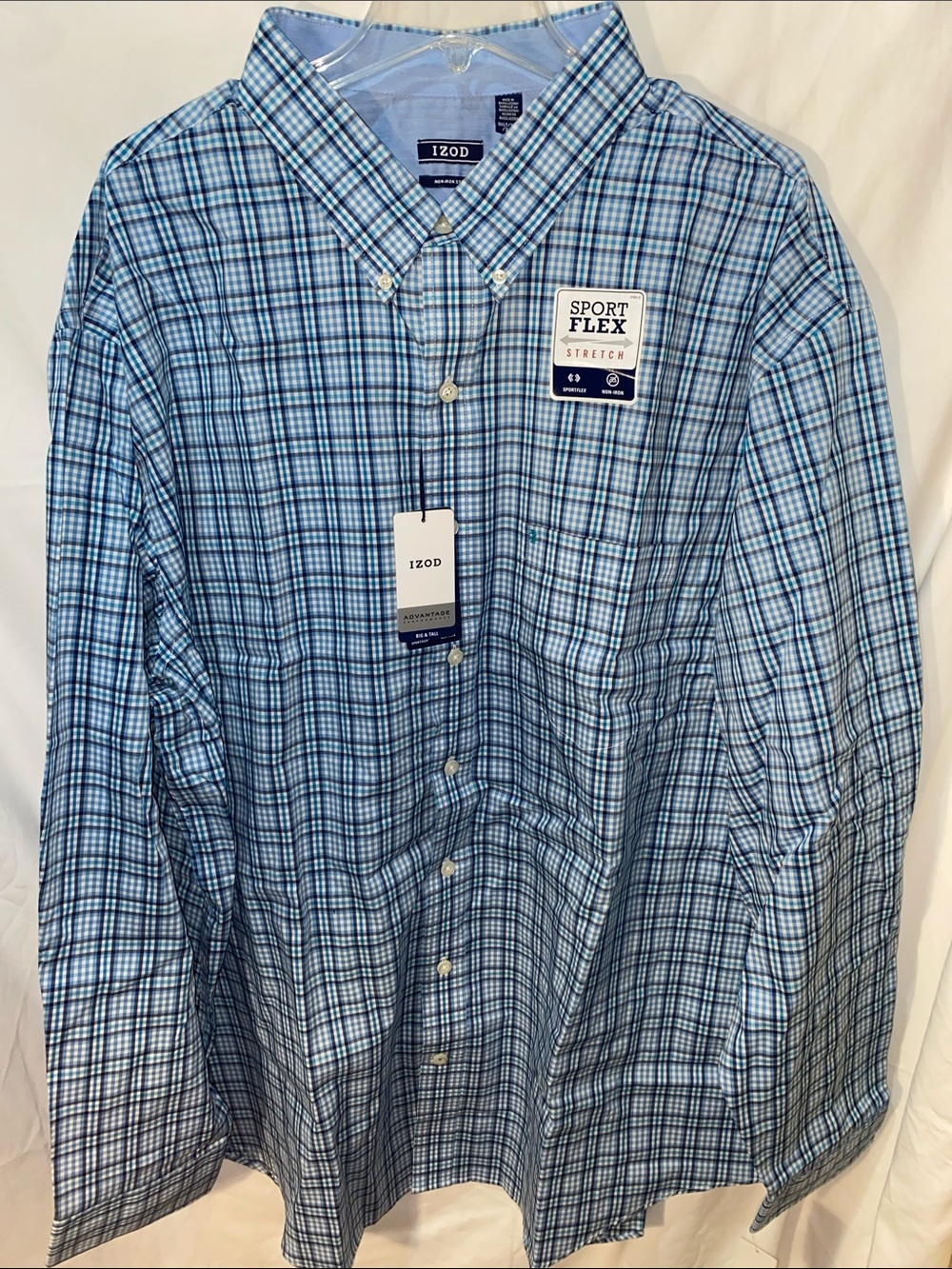 Izod Men’s Blue Plaid Sport-Flex Button-Down Shirt